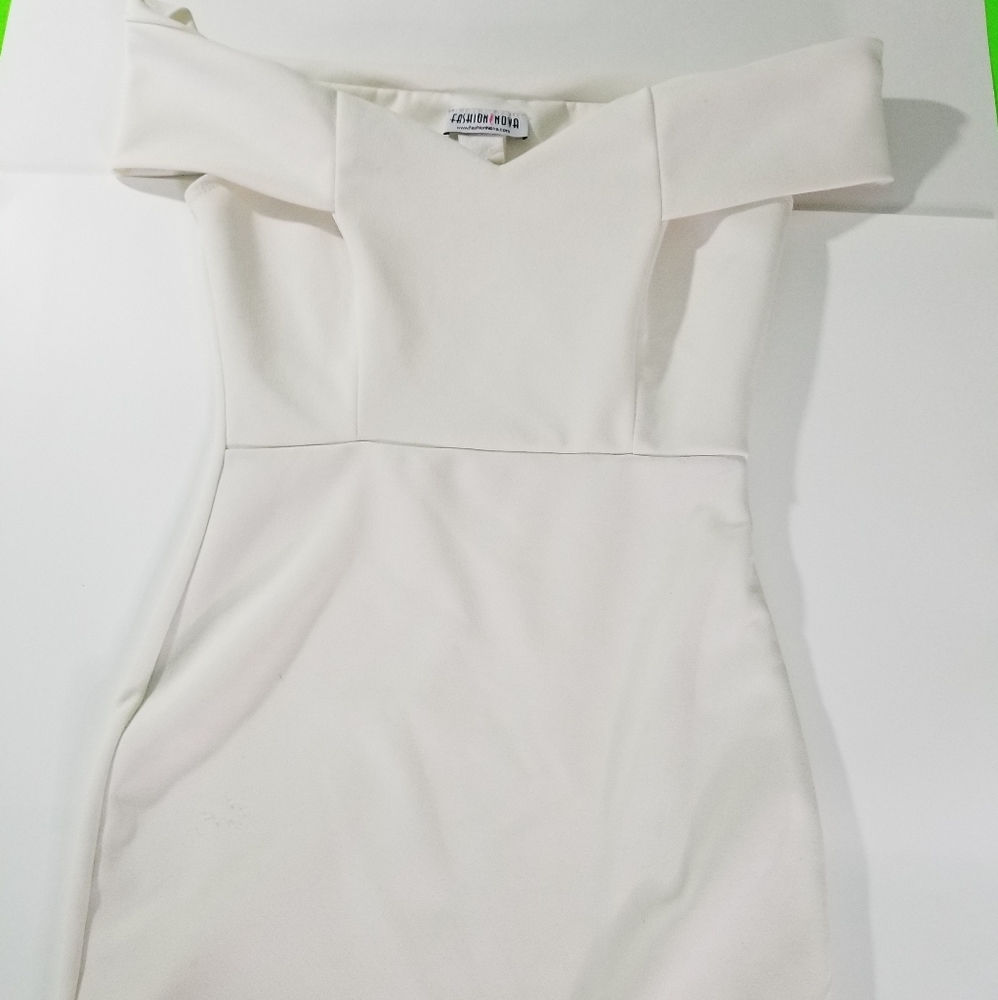 White Sleeveless fashion nova Dress